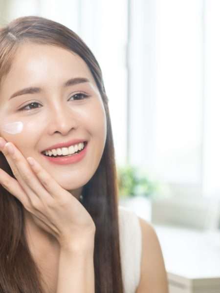 facial for glowing skin in singapore | OneMe Beauty Spa